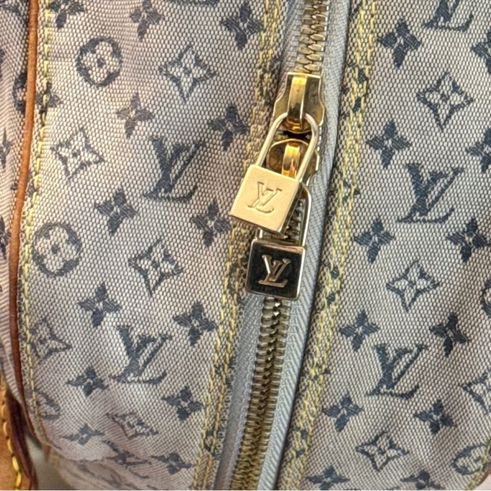 Louis Vuitton Marie gray canvas tote - Picture 8 of 11